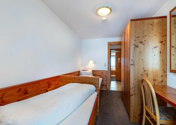 Sailer-2 By Interhome カップル