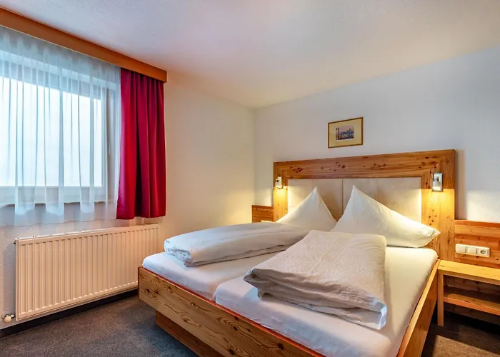 Sailer-2 By Interhome カップル