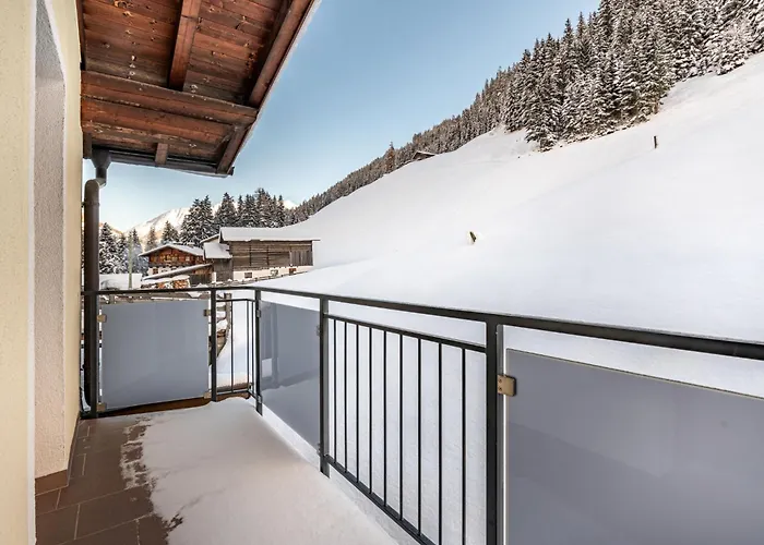 Sailer-2 By Interhome カップル